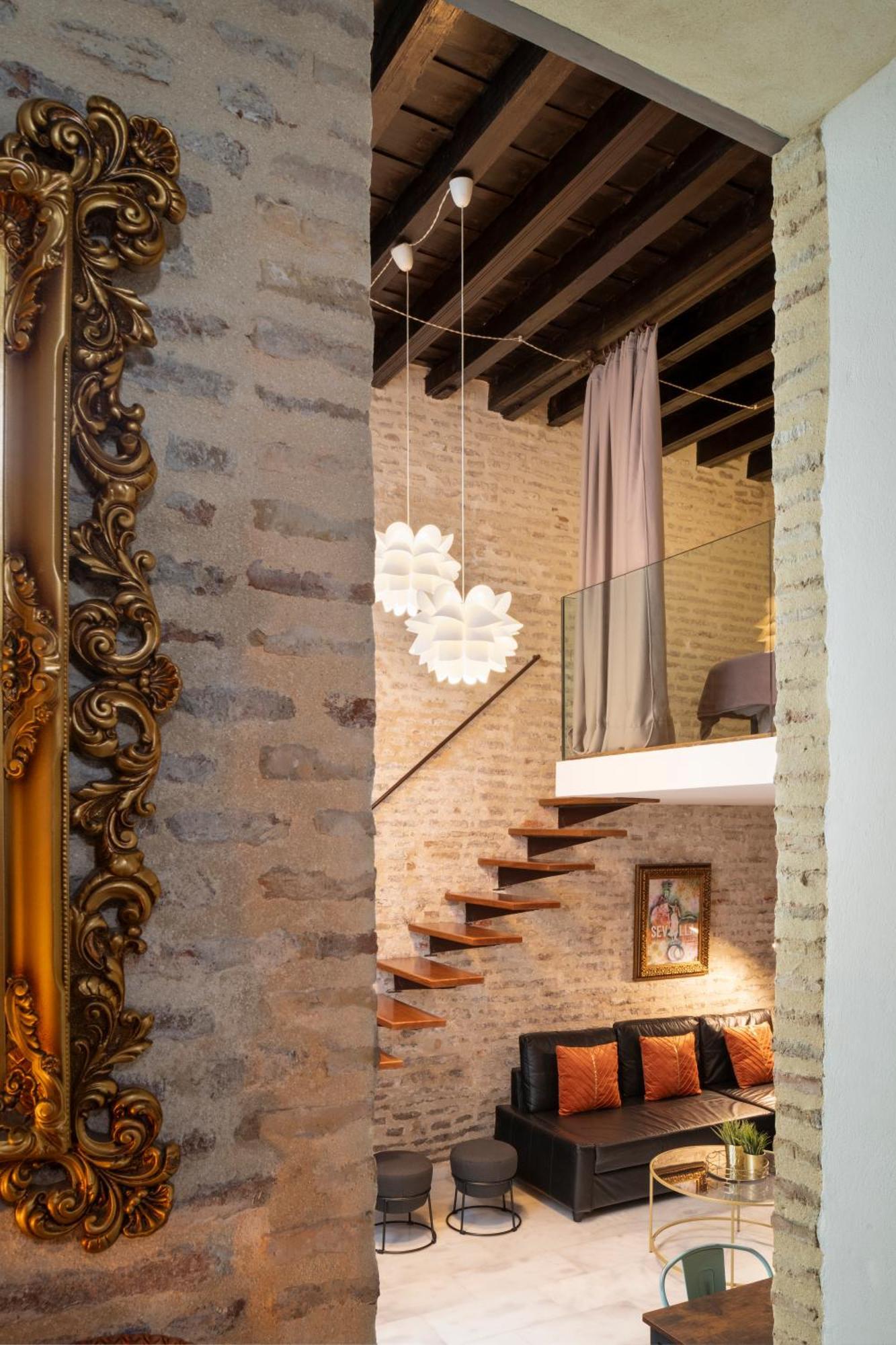Unika Homes Hombre De Piedra Siviglia